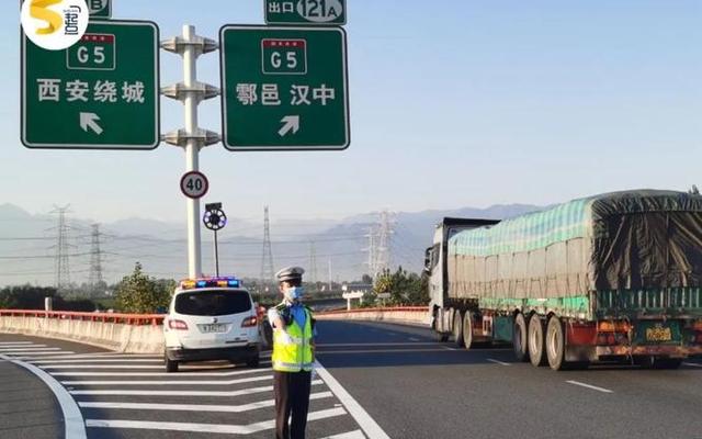 高速出口最多的县级市