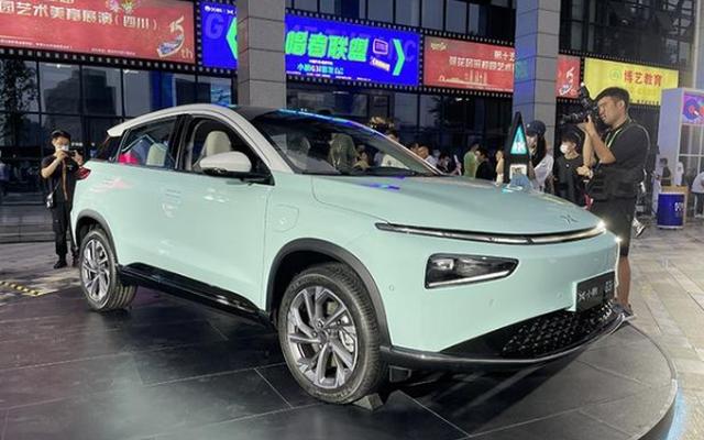 国产小鹏汽车suv(小鹏汽车中大型suv)